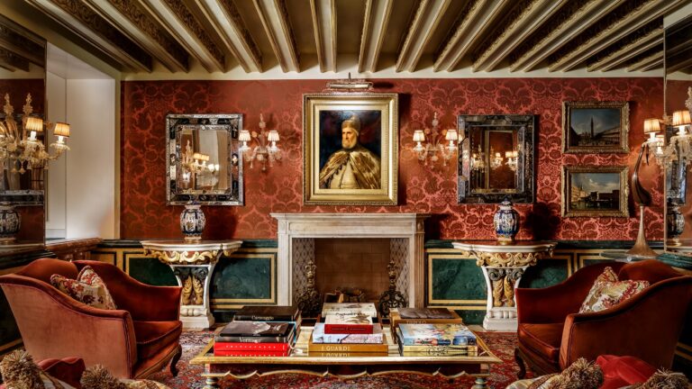 Viajes a Destinos con Encanto Histórico: Inspiración para la Decoración Vintage